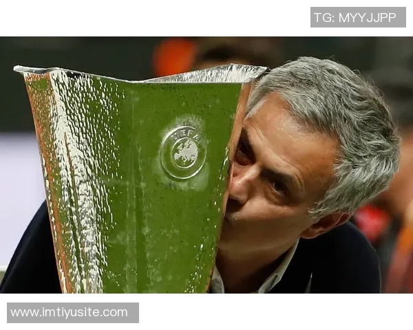 球员因传播色情内容被判刑穆帅希望他能更加成熟少一些天真